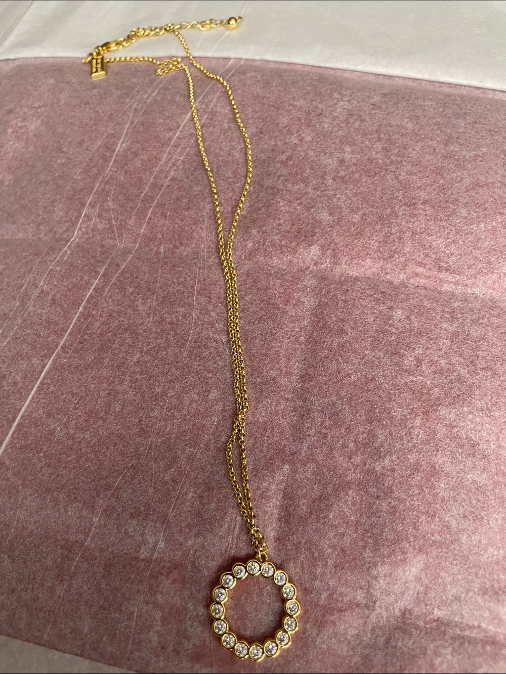 kate spade Gold Crystal Circle Pendant Necklace NWOT